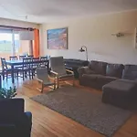 2 Bedroom Apartment Close To Airport With Pool & Gym