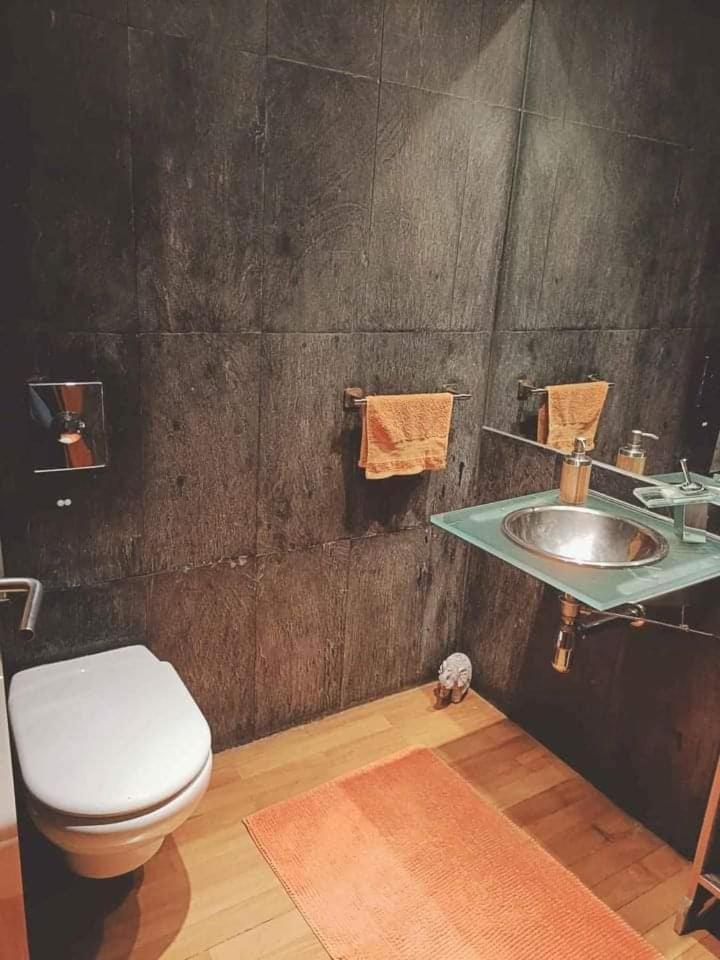 2 Bedroom Apartment Close To Airport With Pool & Gym Lisboa